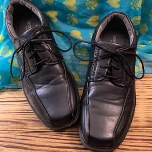 Mens Deer Stags Black Shoes NWOT